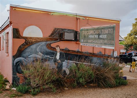 Tucumcari Murals – Shootin' The Breeze