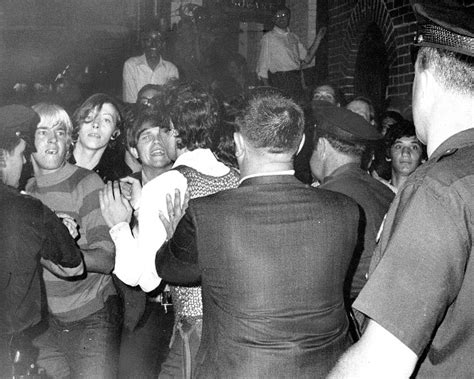 A Revolta De Stonewall Foi Causada Pela Morte De Judy Garland