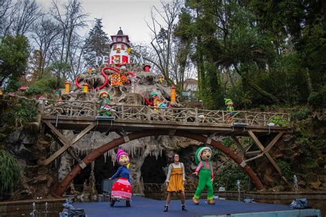 PERLIM PARQUE TEMÁTICO DE NAVIDAD Little Vigo