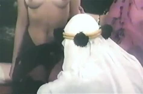 Arab Sultan Selecting Harem Slave XXXBunker Porn Tube