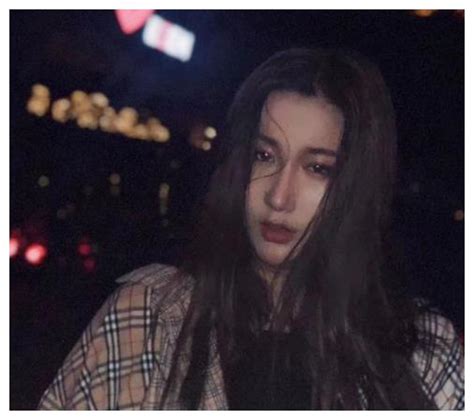 锤娜丽莎女团时期照片 千图网