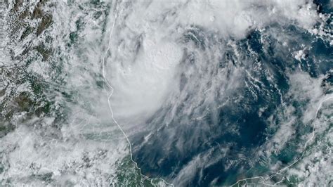 Hurricane Milton Strengthens Florida Prepares For Impact Vt News