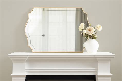 Lark Manor Koeppe Scalloped Wood Framed Wall Mounted Accent Mirror