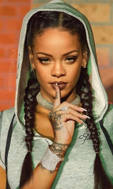 Pin De 30 INK TATTOO SHOP Em Queen Rihanna Cabelos Rihanna Rhianna