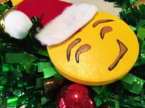 DIY EMOJI Christmas Wreath and Tree - CATHIE FILIAN's Handmade Happy Hour