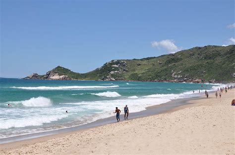 Best beaches in Florianópolis: a complete 2024 guide - Career Gappers