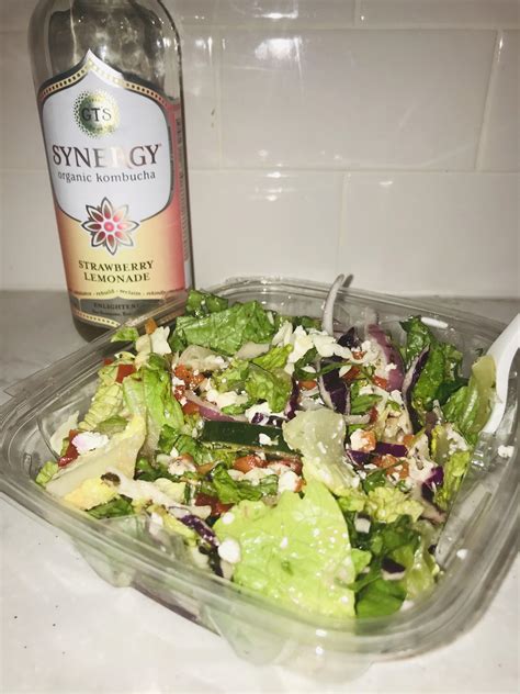 400 Cal Lunch Thanks To Trader Joes Greek Salad 340 Cals And Kombucha