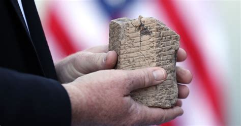 4,000-year-old artifact held by private L.A. collection returned to ...