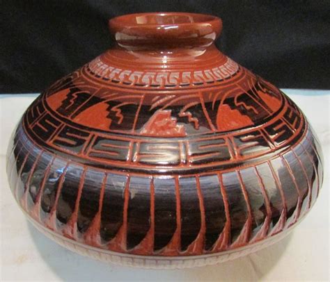 NAVAJO NATIVE AMERICAN INDIAN ART POTTERY VASE SIGNED D ETCITTY ETCHED