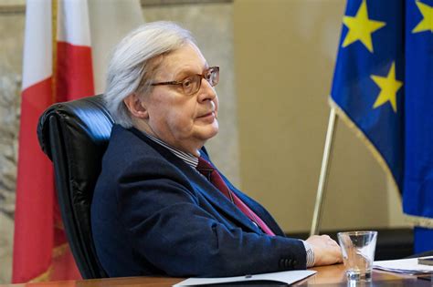 Il Comune di Codogno è pronto a revocare l incarico a Vittorio Sgarbi