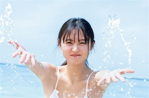 乃木坂46遠藤さくら、透明感抜群な青春ショット「これで日焼けしたかも（笑）」 1st写真集から先行カット（写真）｜秋田魁新報電子版