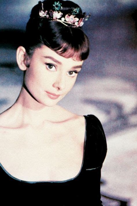 Pin By Alexandra Szabo On Audrey Hepburn Photo Shoot Audrey Hepburn