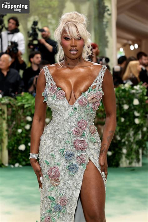 Aya Nakamura Nude Photos Videos TheFappening