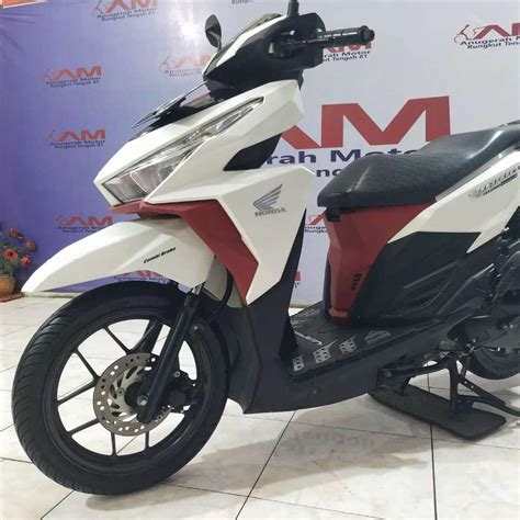 Honda Vario Iss Cc Fi Putih Anugerah Motor Rungkut Tengah