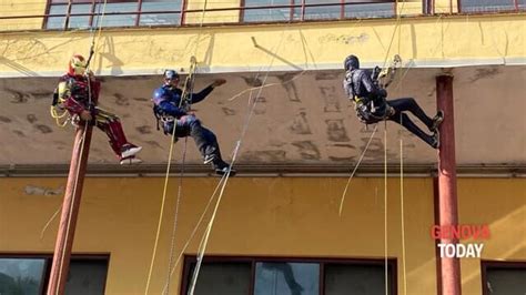 Supereroi Acrobatici Ad Albaro Pomeriggio Di Beneficenza Alle Piscine