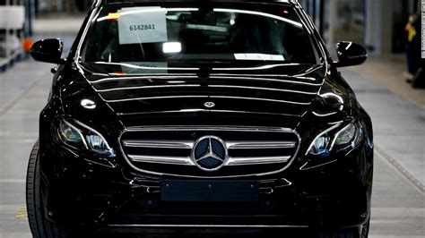 Daimler Mercedes Benz Owner Issues Profit Warning CNN