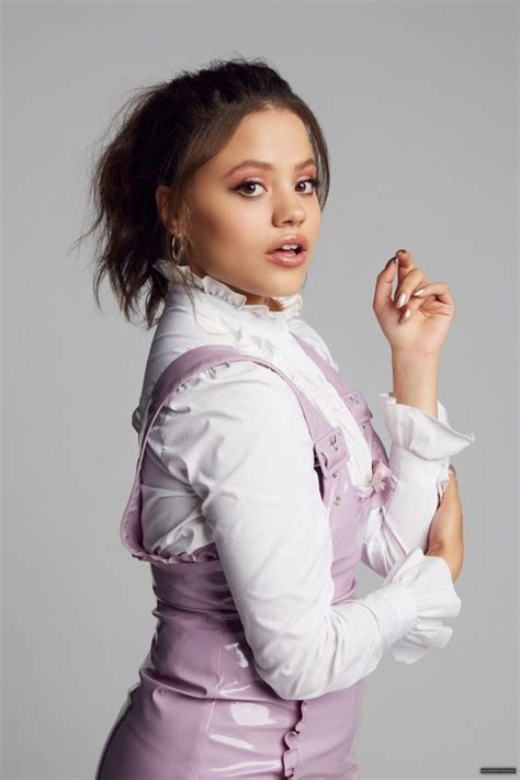 Charmed Comiccon2018 Sarah Jeffery As Maggie Vera Photoshoot