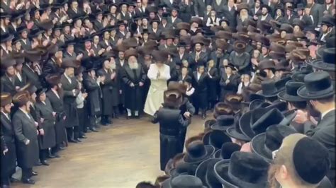 Wedding Of Satmar Rebbe R' Zalman Leib's Einikel - Kislev 5782 - YouTube