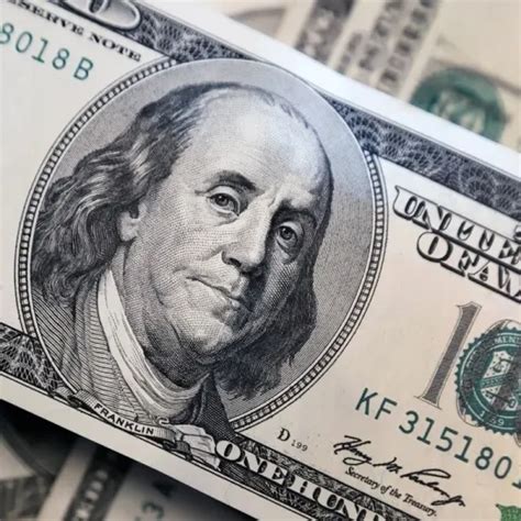 Dólar el blue sigue subiendo y se vende a 306 Filo News