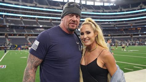 Where did The Undertaker and Michelle McCool link up? Relationship explored