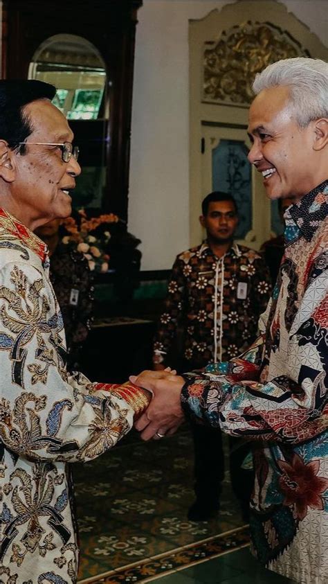 Senyum Semringah Ganjar Pranowo Usai Sowan Sri Sultan Hamengku Buwono X