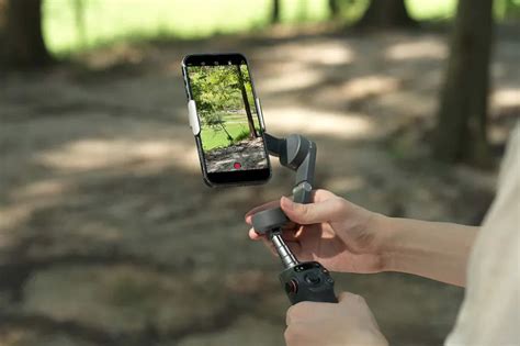 Dji Luncurkan Gimbal Dji Osmo Mobile