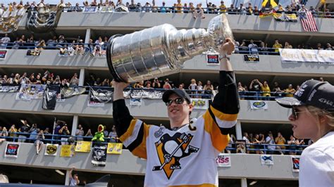 Crosby confirms he's bringing Stanley Cup back to Nova Scotia | CTV News