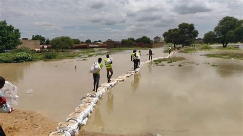 Tchad Morts Et Plus De Sinistr S Par Les Inondations