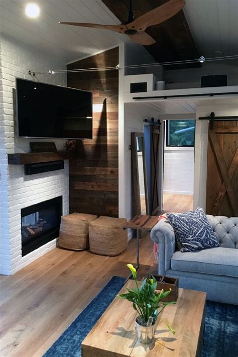 Tiny House In Hawaii By Tiny Heirloom Has A Surprisingly Cozy Interior