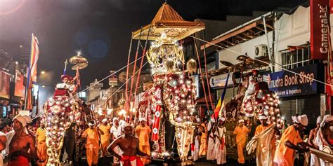 The Esala Perahera In Kandy Sri Lanka Kandy Perahera Sri Lanka