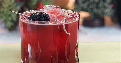 Blackberry Liqueur Cocktail Recipes | Yummly