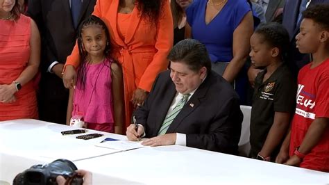 Illinois Budget 2024 Governor Jb Pritzker Signs 50b Budget Abc7 Chicago