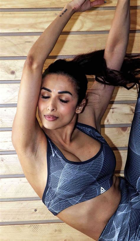 Malaika Arora Hot Scrolller