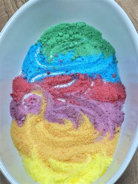 Zucker färben mit 2 Zutaten - Schneggi & Spatzl