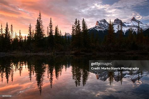 Three Sisters Sunrise High-Res Stock Photo - Getty Images