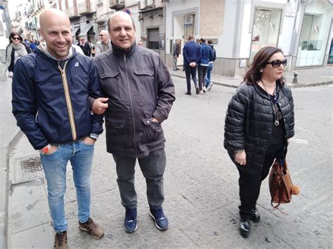 Aversa Gianluca Golia In Giro Per La Citt Con I Suoi Candidati Walk