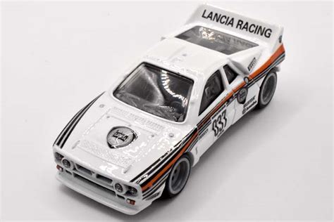 LANCIA RALLY 037のレビュープレミアム2パックよりAUDIもあるよ HCY73 Hot Wheels 情報まとめ ホットウィール にわかマニア