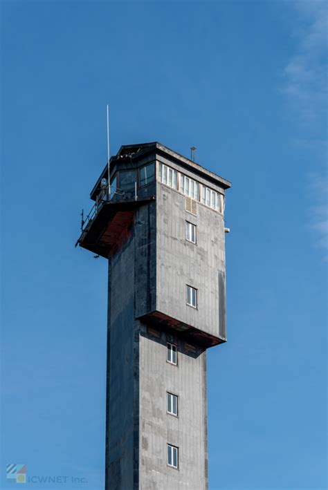 Sullivan's Island Lighthouse - SullivansIsland.com