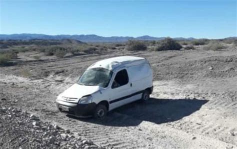 Un Herido Tras El Vuelco De Un Utilitario En Una Ruta De Iglesia