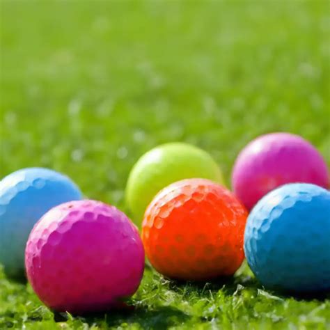 Spot Your Shot: Which Colour Golf Ball Is Easiest to See? - Champ Golf