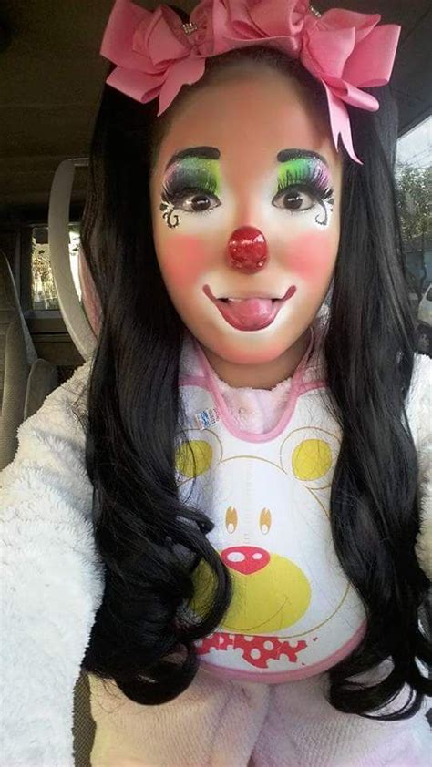 Pin By Abigail Arrona On Payasitas Female Clown Clown Pics Good Clowns