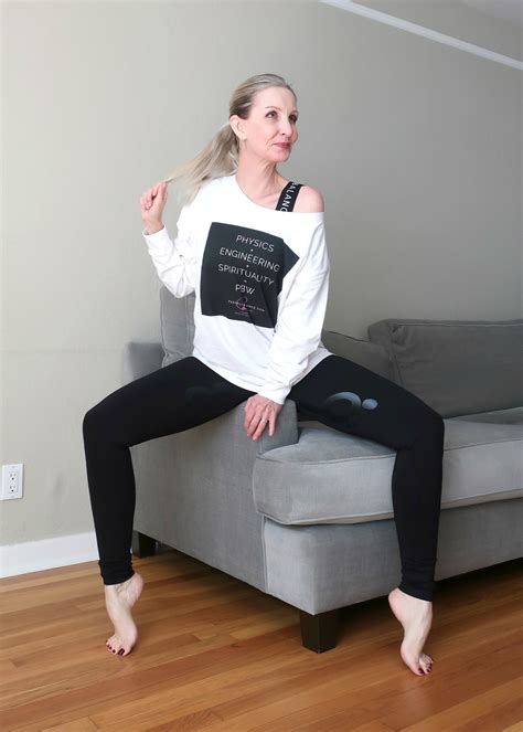 Perfect Balance World – Cool Yoga Clothes - Fashion Should Be Fun