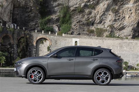 Alfa Romeo Tonale Phev Q4 2023 Reviews Complete Car