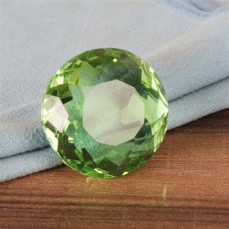 Laboratoire de forme ronde vert clair amiéthyste 95 carats créé