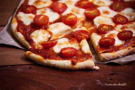 Cherry Tomato Pizza Margherita