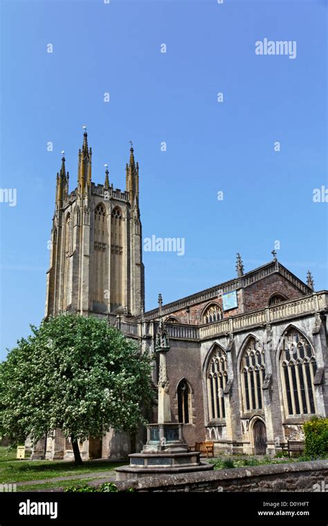 St Cuthbert's church, Wells, Somerset, England Stock Photo - Alamy