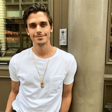 Queer Eyes Antoni Porowski Just Revealed His Biggest Beauty Blunder