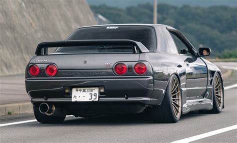 Nissan Skyline R