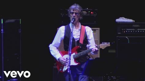 Luis Alberto Spinetta No Te Busques Ya En El Umbral En Vivo Estadio