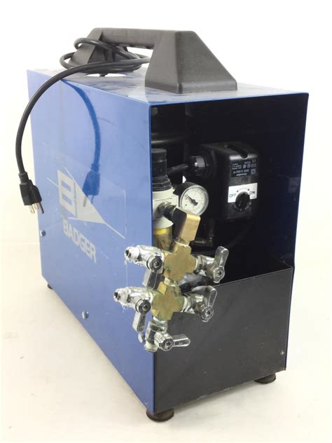 Lot - Badger Trillion-Air Brush Silent Compressor